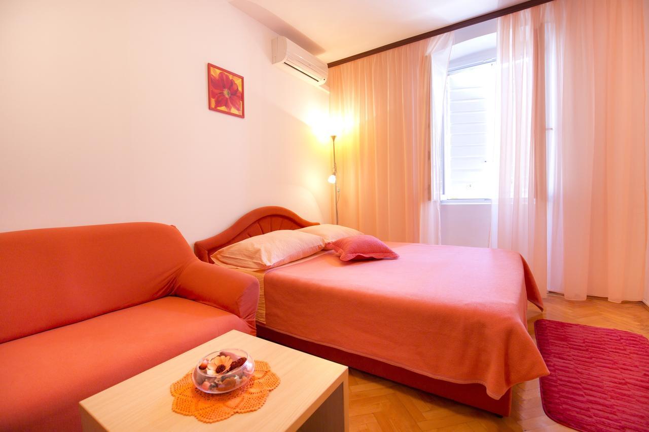Apartment And Room Daria Вис Экстерьер фото